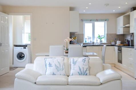 lifestyle kitchen living diner.jpg