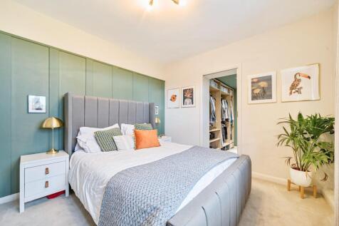 principle bedroom.jpg