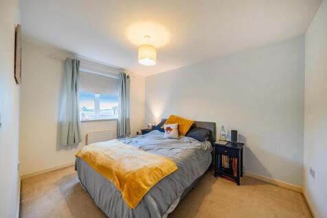 bedroom 3.jpg