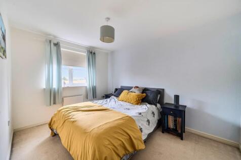 bedroom 3.jpg