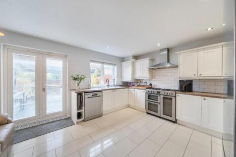 kitchen 1.jpg