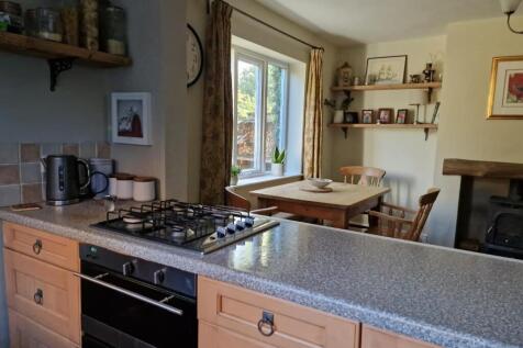 Kitchen workspace.jpg