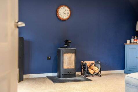 lifestyle fire place.jpg