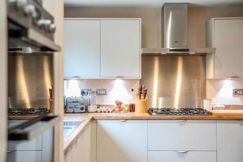 kitchen lifestyle.jpg