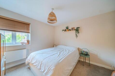 bedroom 3.jpg