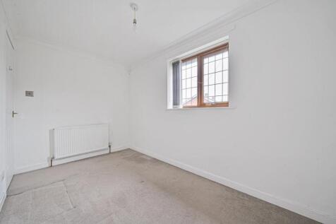 principle bedroom.jpg