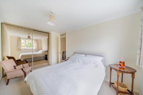 principle bedroom 2.jpg