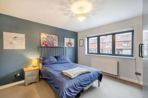 bedroom (4).jpg