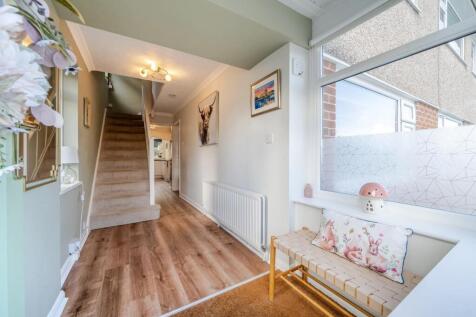 front entrance hall.JPG