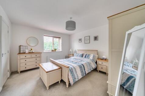 principle bedroom 2.jpg