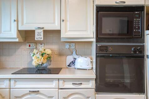 lifestyle kitchen.jpg