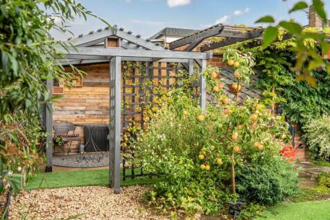 lifestyle garden.jpg