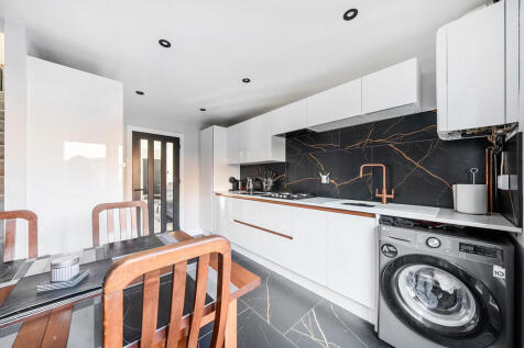 1358024-4-68d50bc...