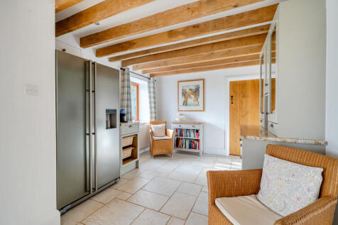 1373289-6-68ff569...