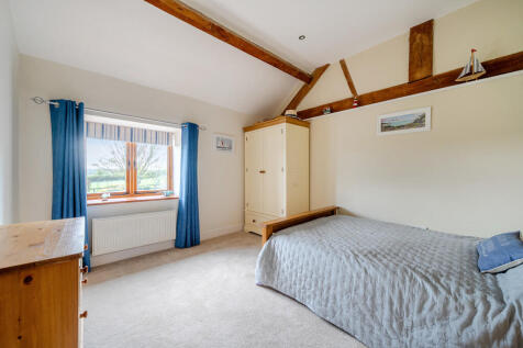 1373289-3-68ff53f...