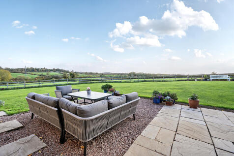 1373289-2-68ff571...