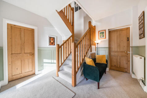 1370321-19-68fb6f...