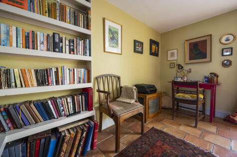 Property Image 4