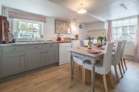 crown coo kitchen...