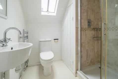 Crown Cottage sho...