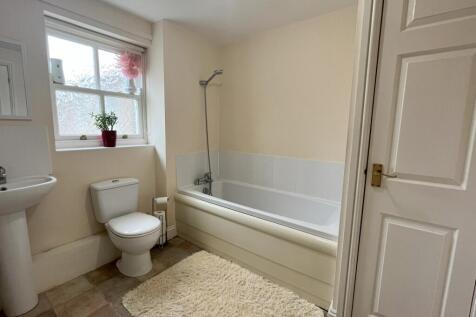 FamilyBathroom