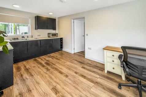 Annexe Kitchen &amp; Living Space.jpg