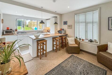 Dining Kitchen Area.jpg