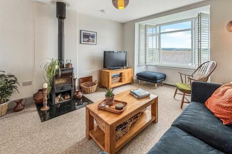 Living Room.jpg