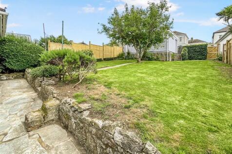 Rear Garden Alt.jpg