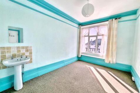 Bedroom 2.jpeg