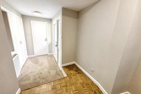 Hallway.jpeg