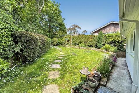 Rear garden.jpeg
