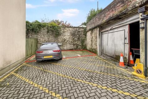 Parking.jpg