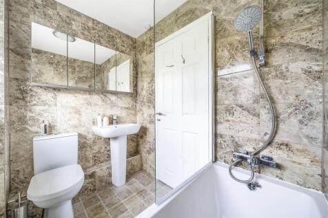 Bathroom.jpg