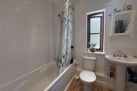Bathroom.jpeg