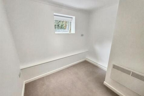 Bedroom 2.jpeg