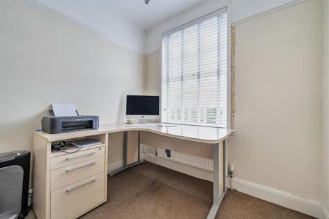 Bed 3 - Office.jpg