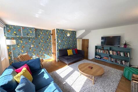 Lounge 2.jpeg