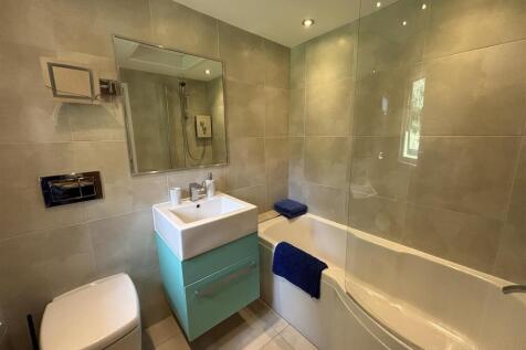 Bathroom.jpeg