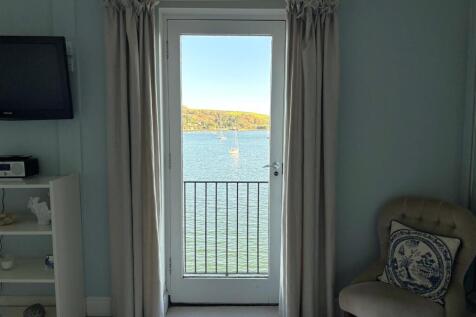 Bedroom Seaview.jpeg