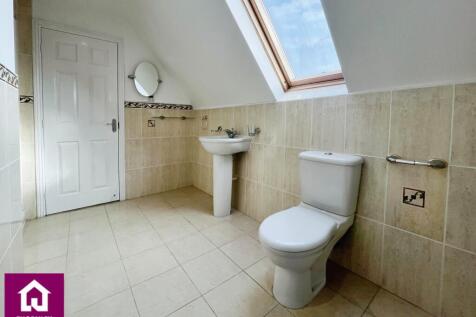 Jack &amp; Jill En Suite