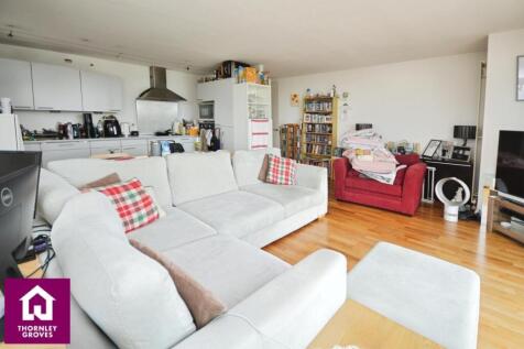 Lounge/Kitchen