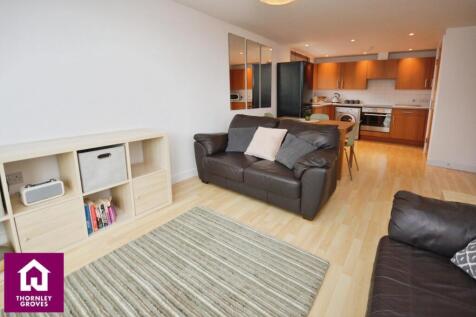 Lounge/Kitchen