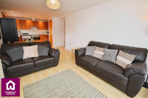 Lounge/Kitchen