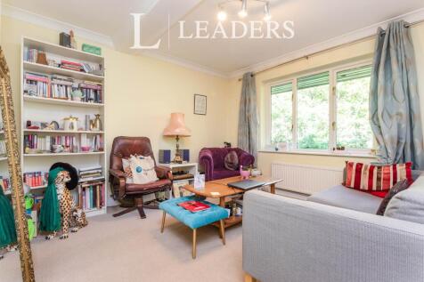 Living Area (2)