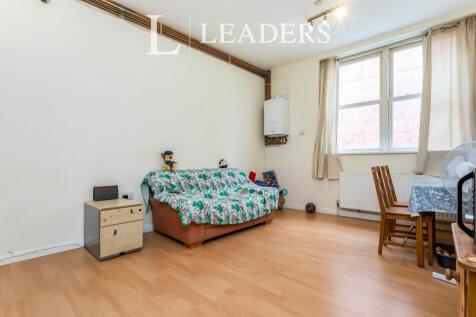 Living Area (3)