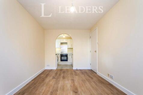Living Room (2)