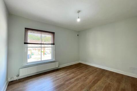 Bedroom (2)
