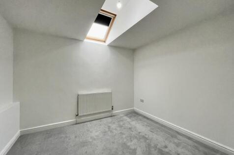 Bedroom 2 (1)