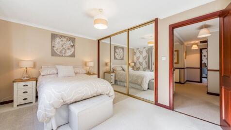 Bed 2 (2)